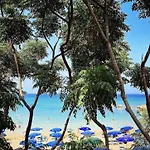 Mario - 2min Walk From Kapparis Holiday home Paralimni