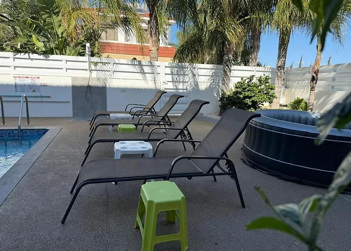 Mario - 2min Walk From Kapparis