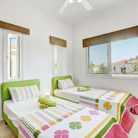 Mario - 2min Walk From Kapparis Сasa de vacaciones Paralimni