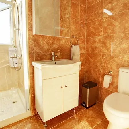 Сasa de vacaciones Mario - 2min Walk From Kapparis Paralimni