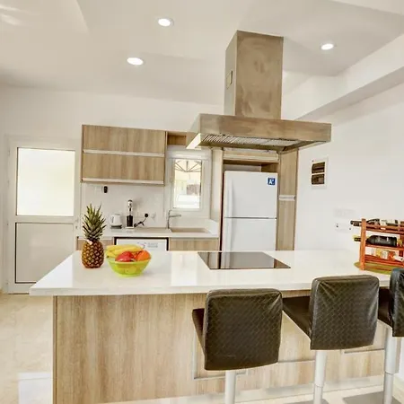 Mario - 2min Walk From Kapparis *