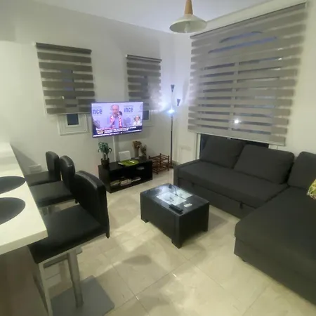 Mario - 2min Walk From Kapparis Παραλίμνι