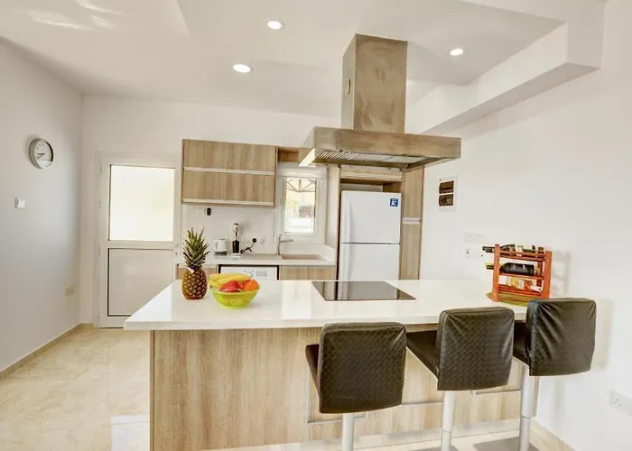 Mario - 2min Walk From Kapparis *