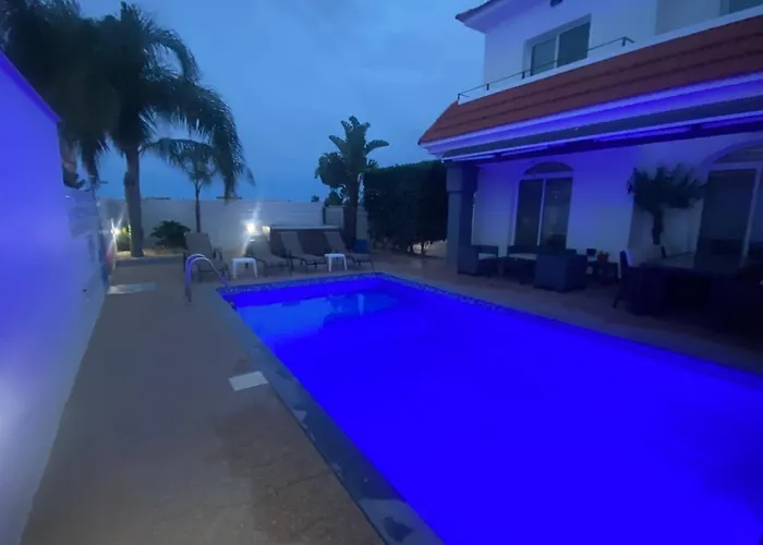 Mario - 2min Walk From Kapparis